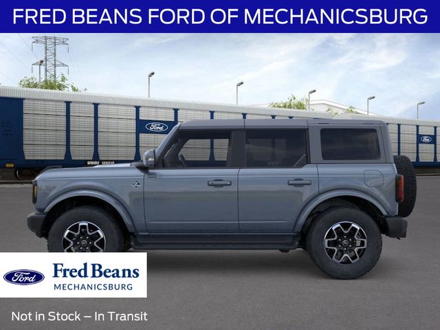 2025 Ford Bronco Outer Banks photo 3