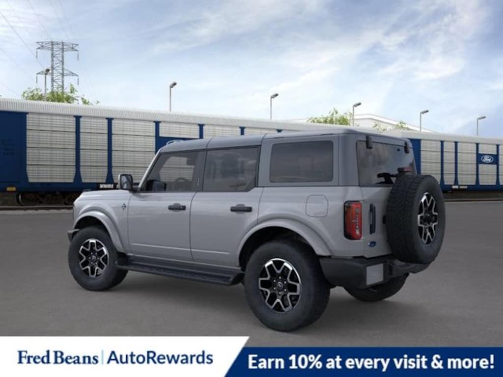 New 2026 Ford Bronco Outer Banks SUV