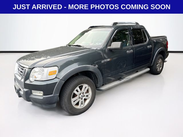 2010 Ford Explorer Sport Trac XLT photo 3