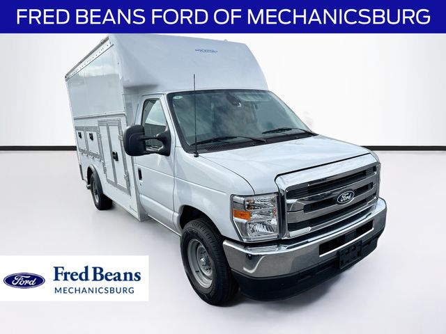 2027 Ford E-350 Cutaway Truck 