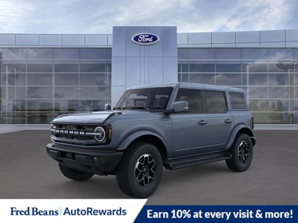 New 2025 Ford Bronco Outer Banks SUV