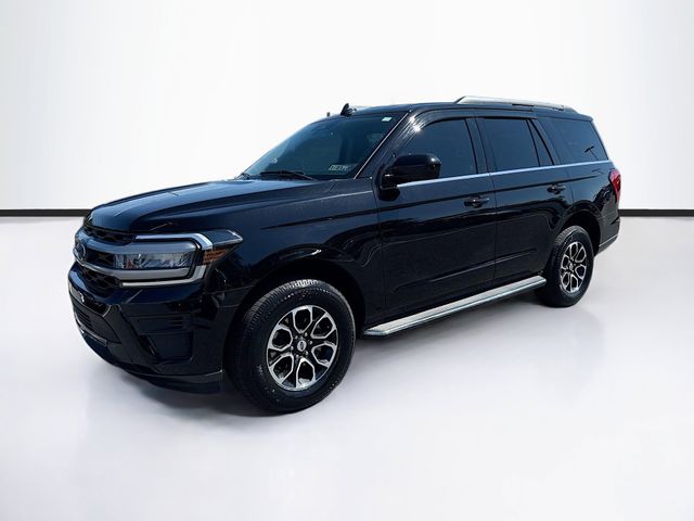 2022 Ford Expedition XLT photo 3
