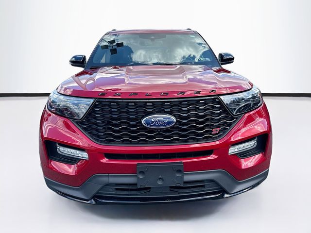 2021 Ford Explorer ST photo 2