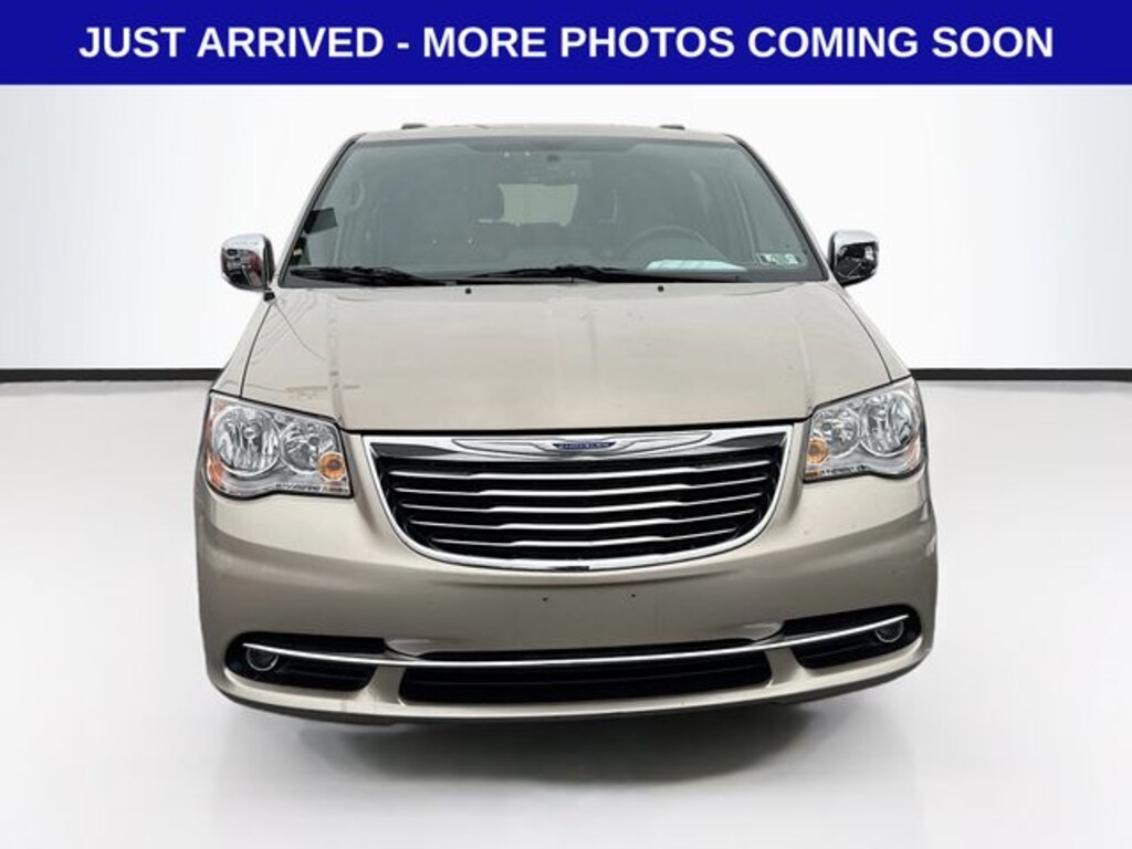 Used 2016 Chrysler Town & Country Touring-L Van LWB Passenger Van