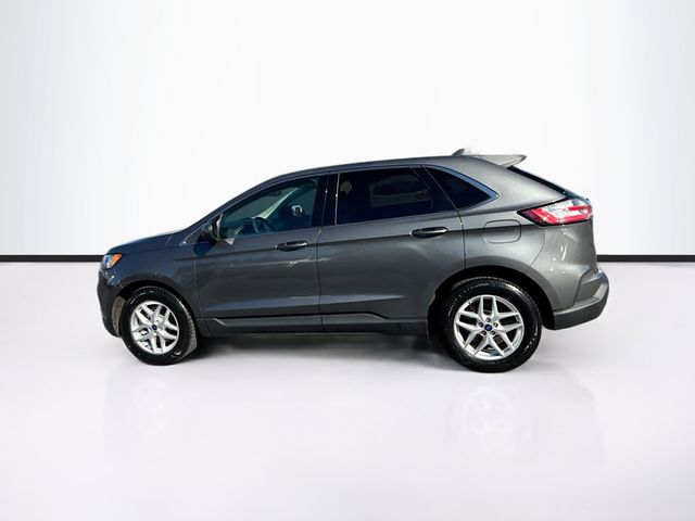 2022 Ford Edge SEL photo 4