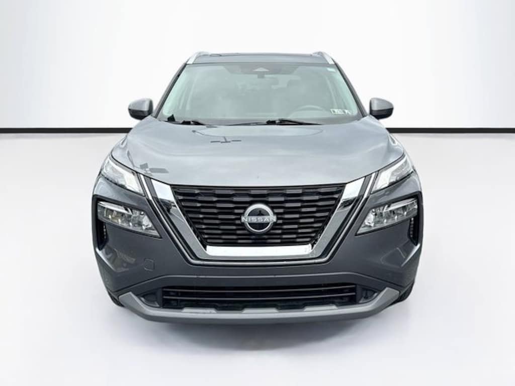 Used 2023 Nissan Rogue SV SUV