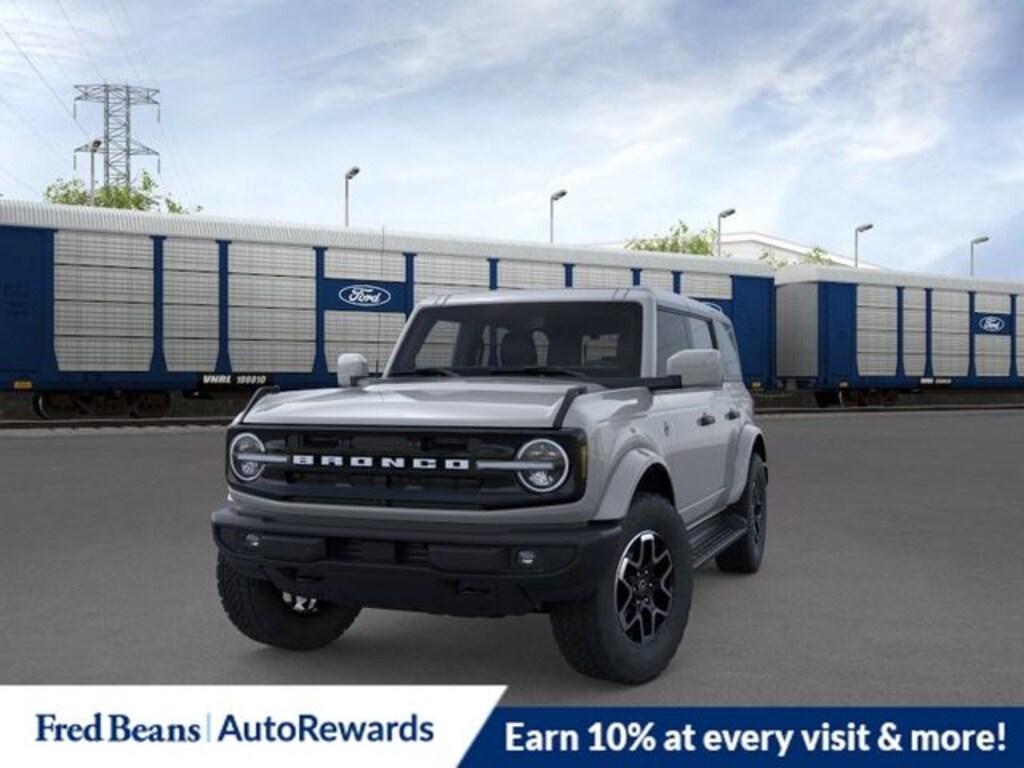 New 2026 Ford Bronco Outer Banks SUV