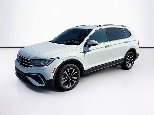 2022 Volkswagen Tiguan S photo 2