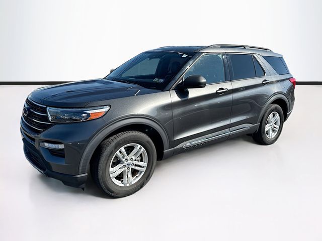 2020 Ford Explorer XLT photo 3
