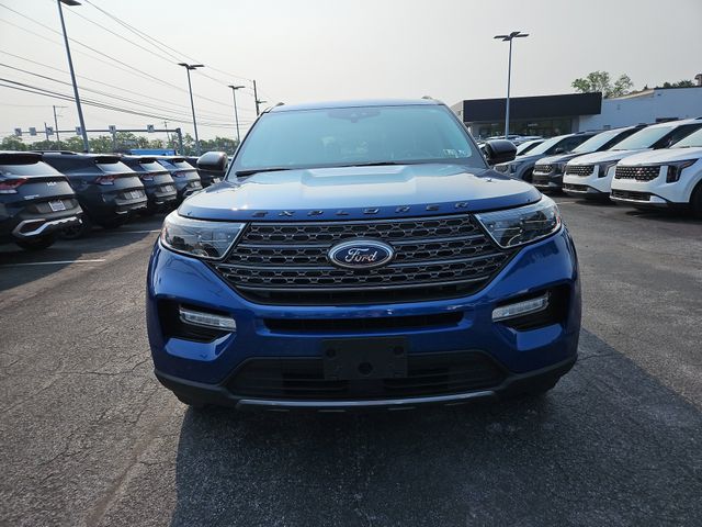 2022 Ford Explorer XLT photo 2