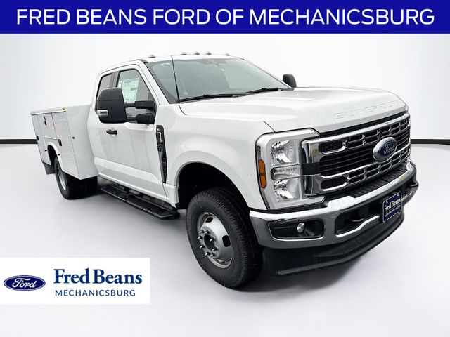 2025 Ford F-350 Chassis Truck Super Cab 