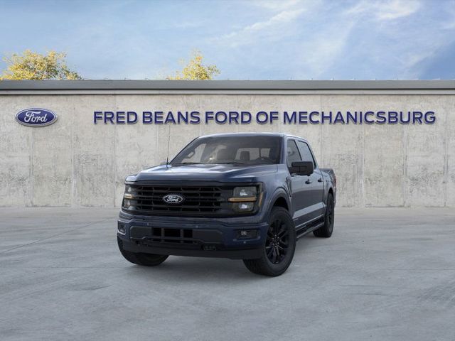 2025 Ford F-150 XLT photo 2