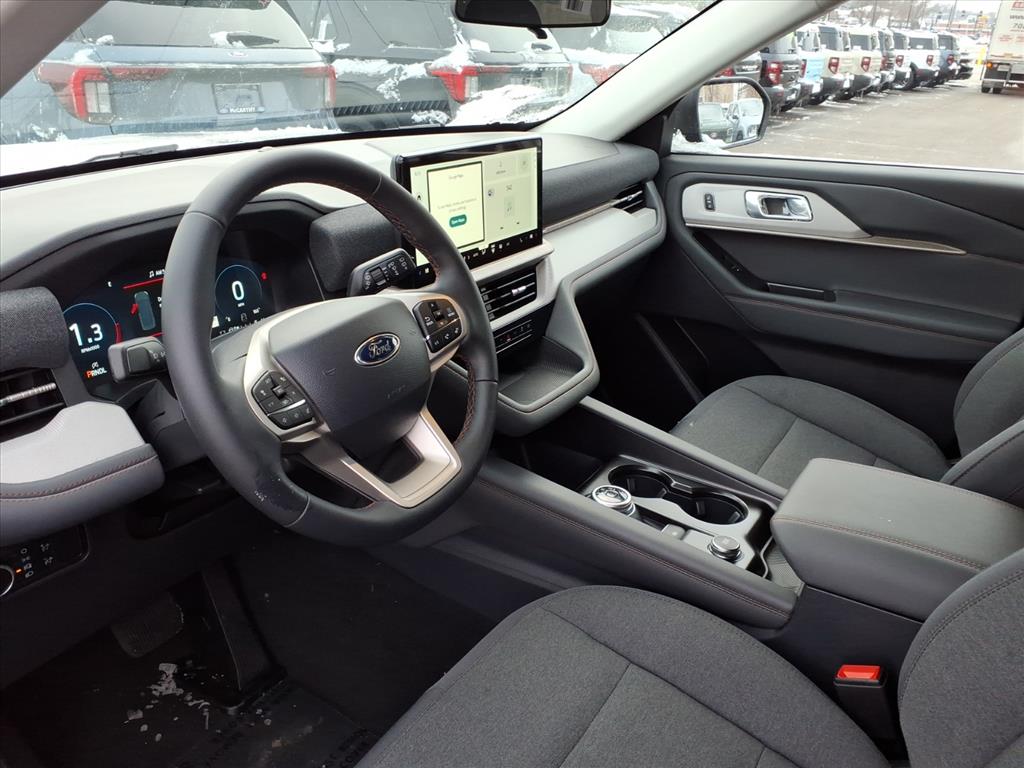 2026 Ford Explorer photo 4