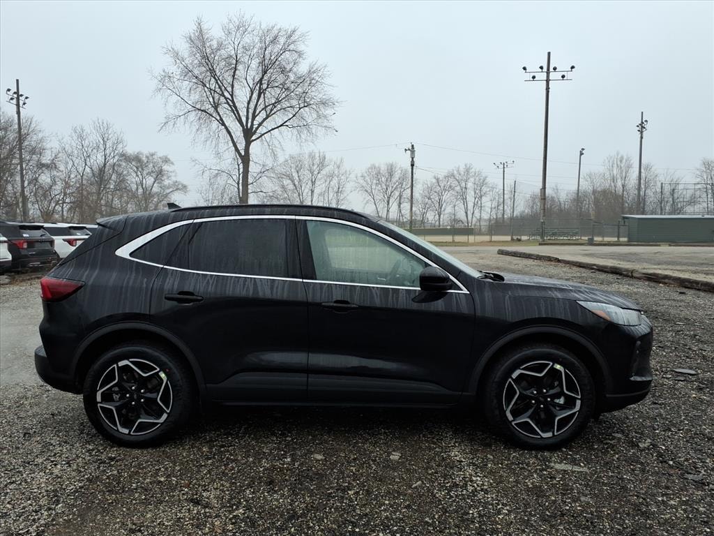 New 2026 Ford Escape Platinum SUV