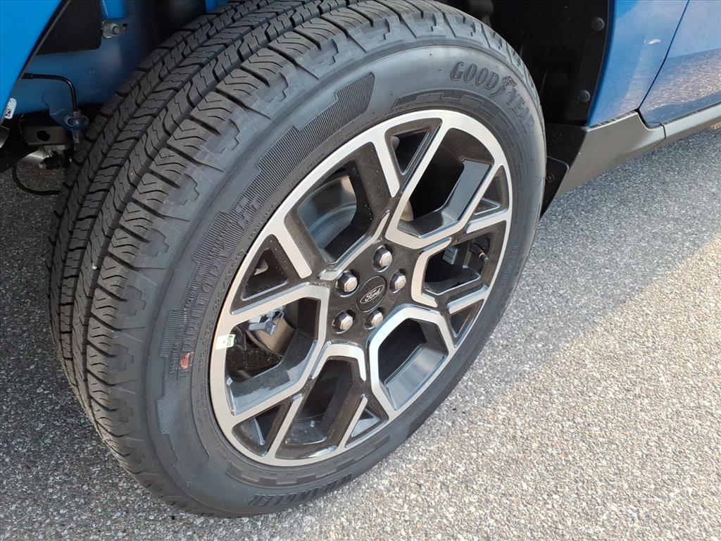 2025 Ford Maverick Lariat photo 4