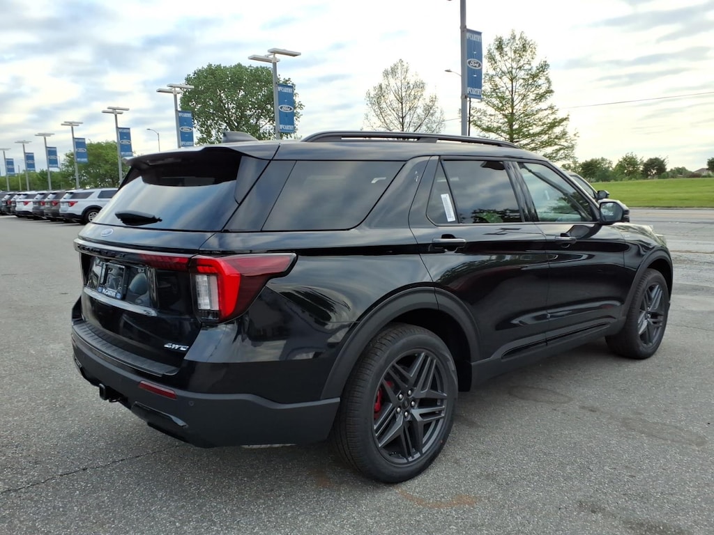 New 2026 Ford Explorer ST-Line SUV