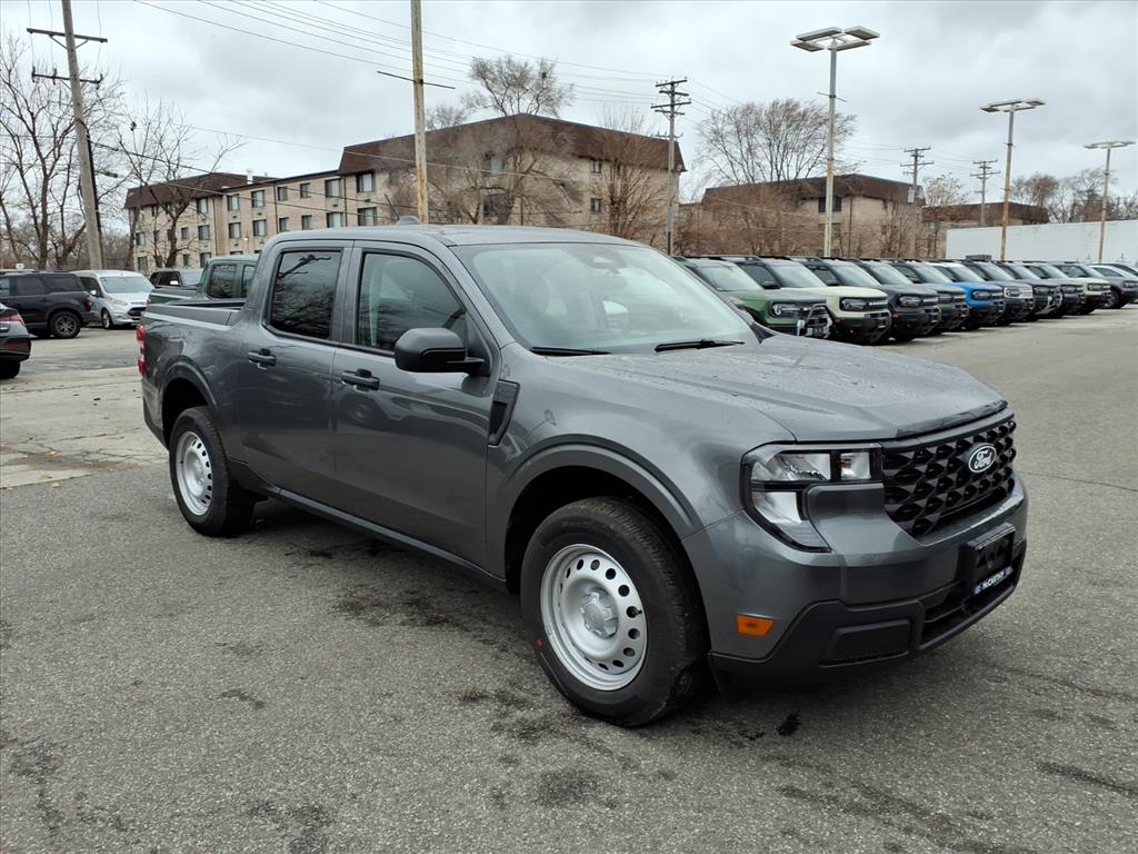 2025 Ford Maverick XL's photo