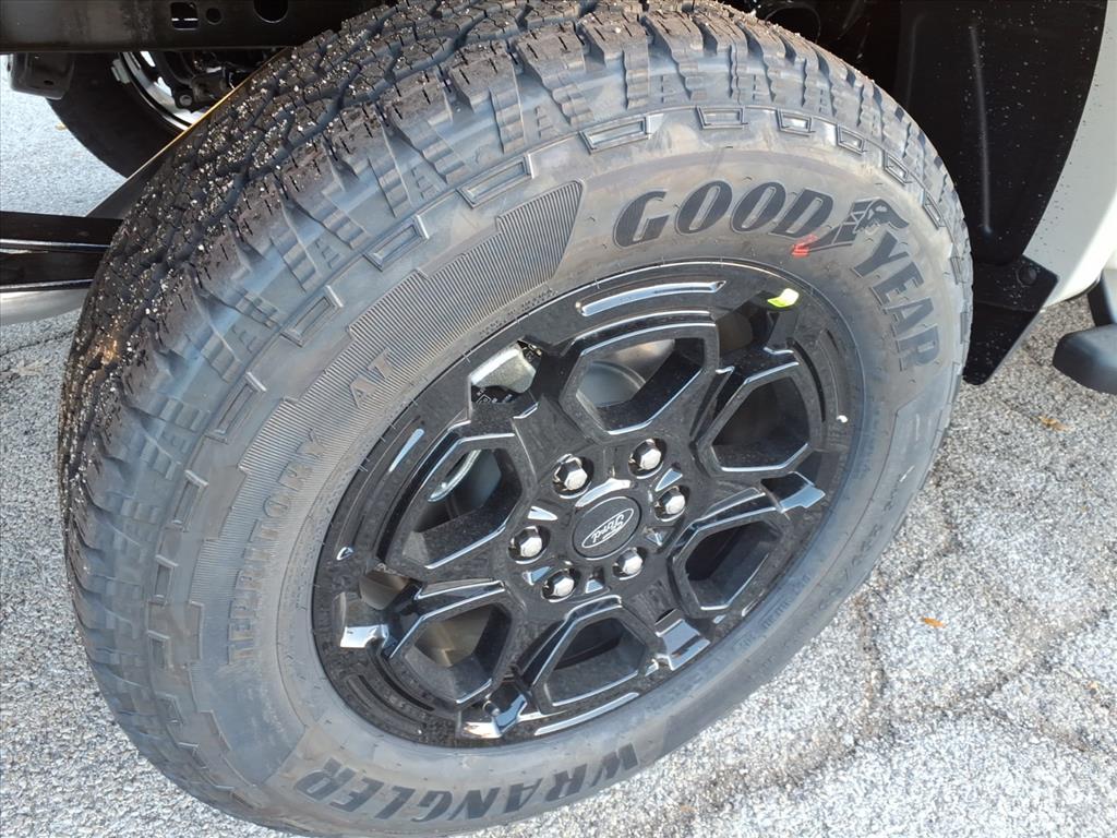 2025 Ford Ranger XLT photo 2