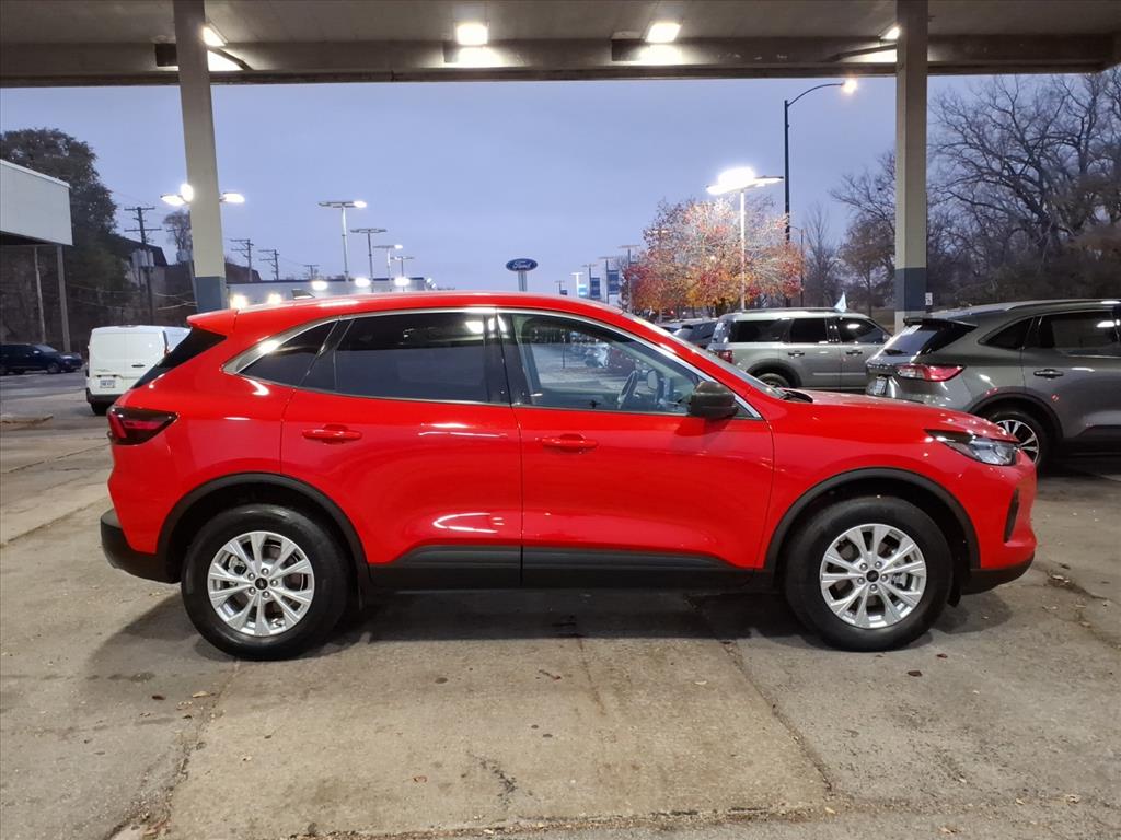 2024 Ford Escape Active photo 2