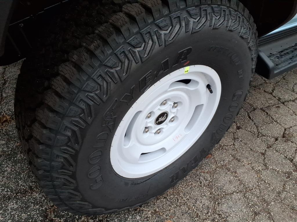 2025 Ford Bronco Heritage First Edition photo 4