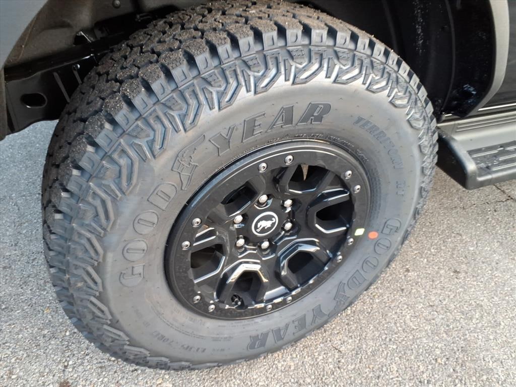 New 2025 Ford Bronco Outer Banks SUV