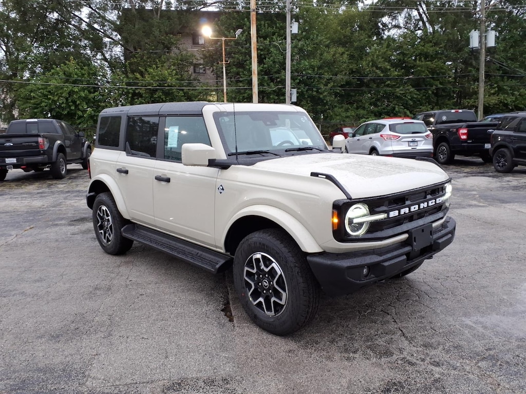 New 2026 Ford Bronco Outer Banks SUV