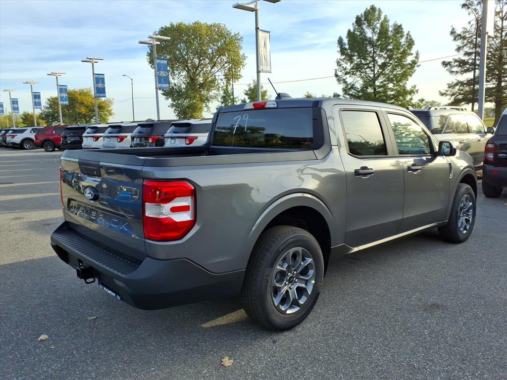 2025 Ford Maverick XLT photo 3
