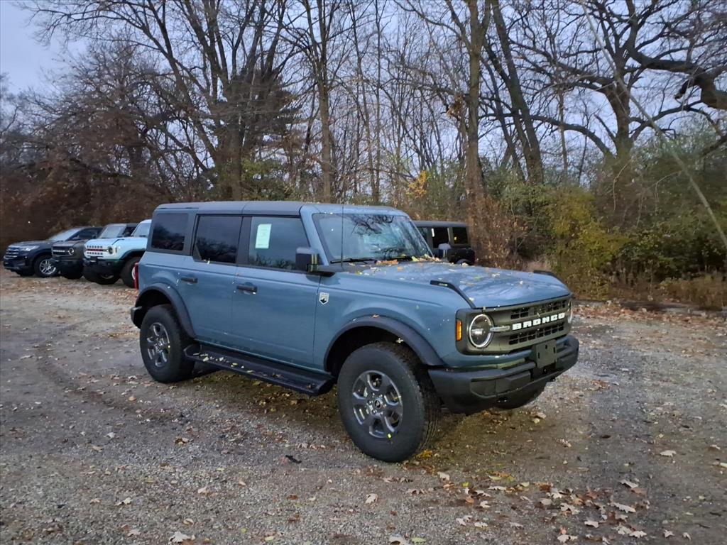 2025 Ford Bronco 4-Door Big Bend's photo