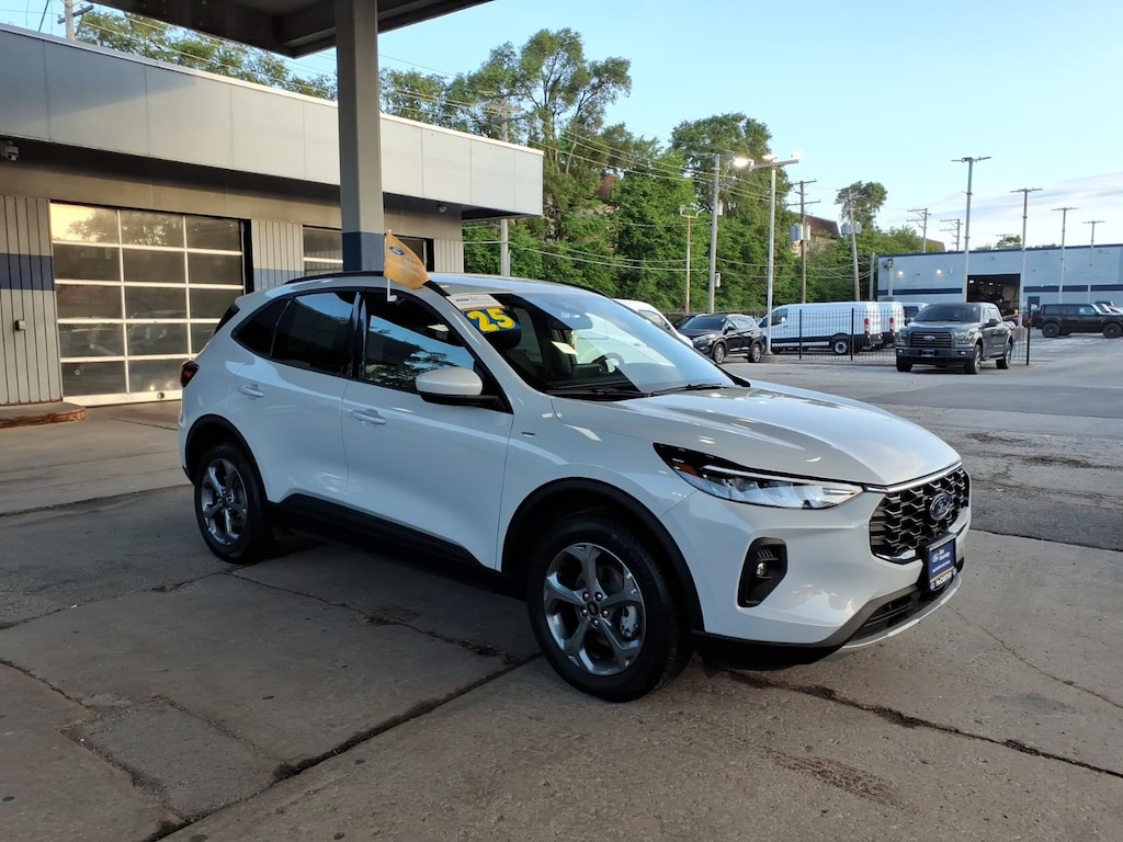 Certified 2025 Ford Escape ST-Line Select SUV