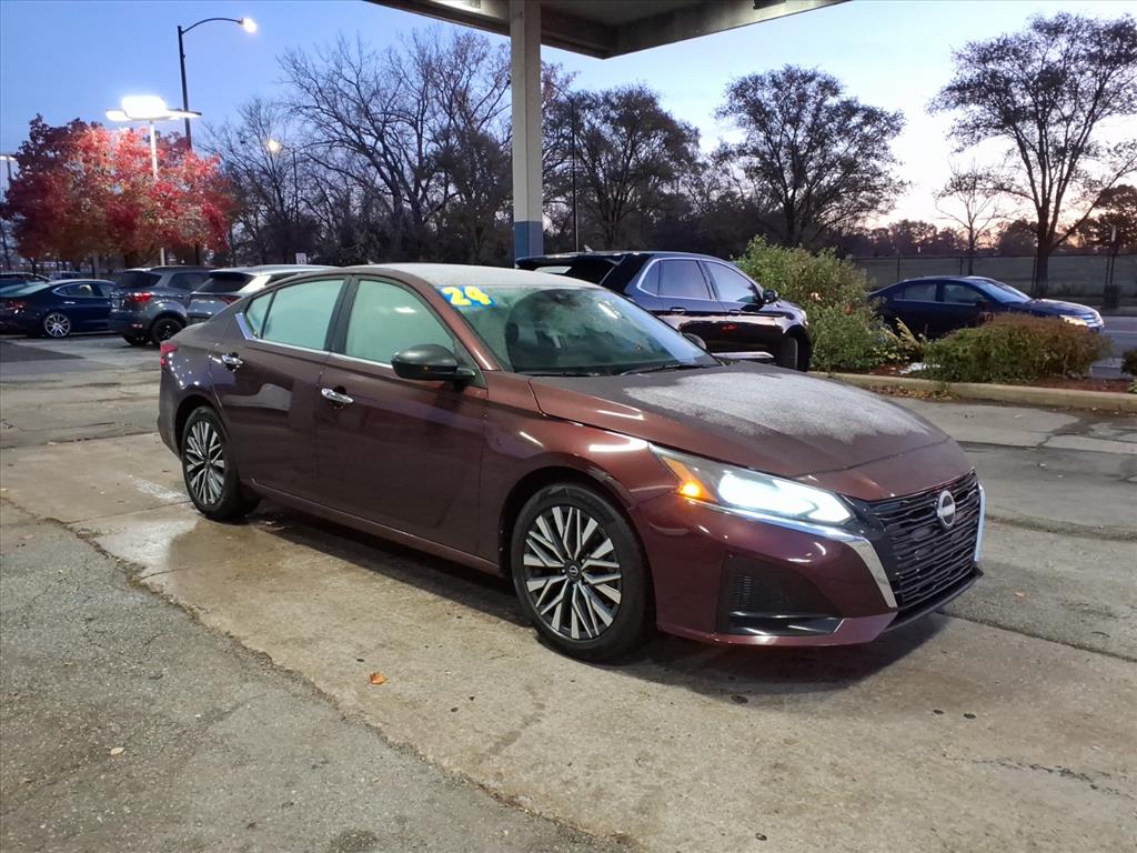 2024 Nissan Altima SV