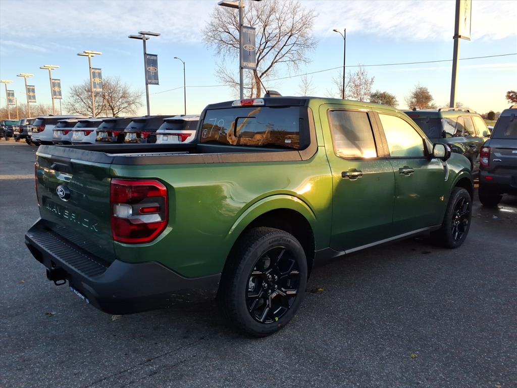 2025 Ford Maverick Lariat photo 3