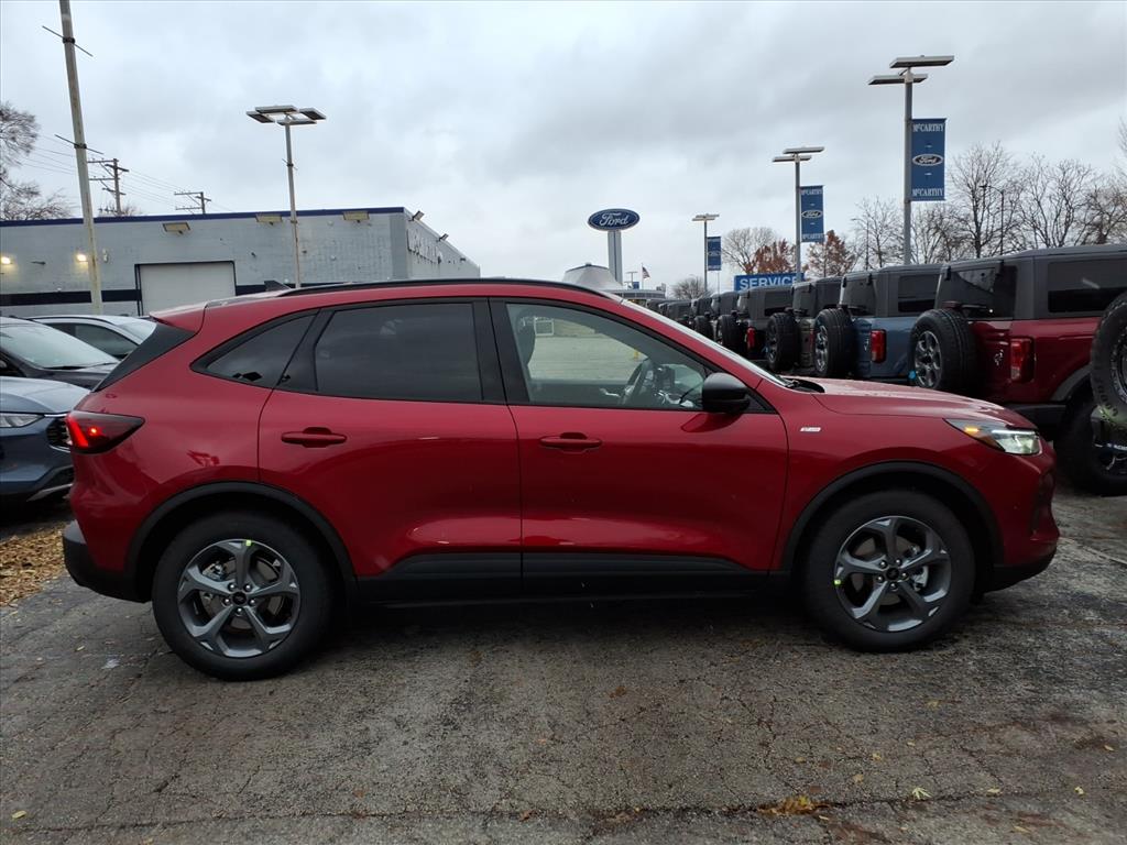 2026 Ford Escape ST-Line photo 2