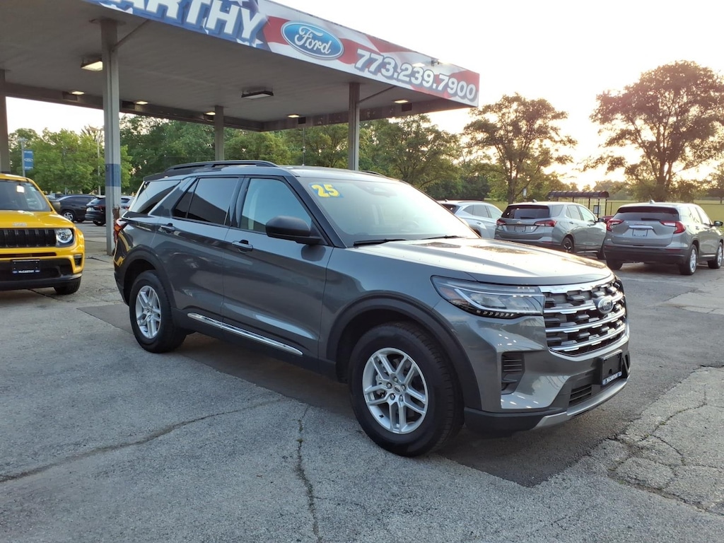 Used 2025 Ford Explorer Active SUV