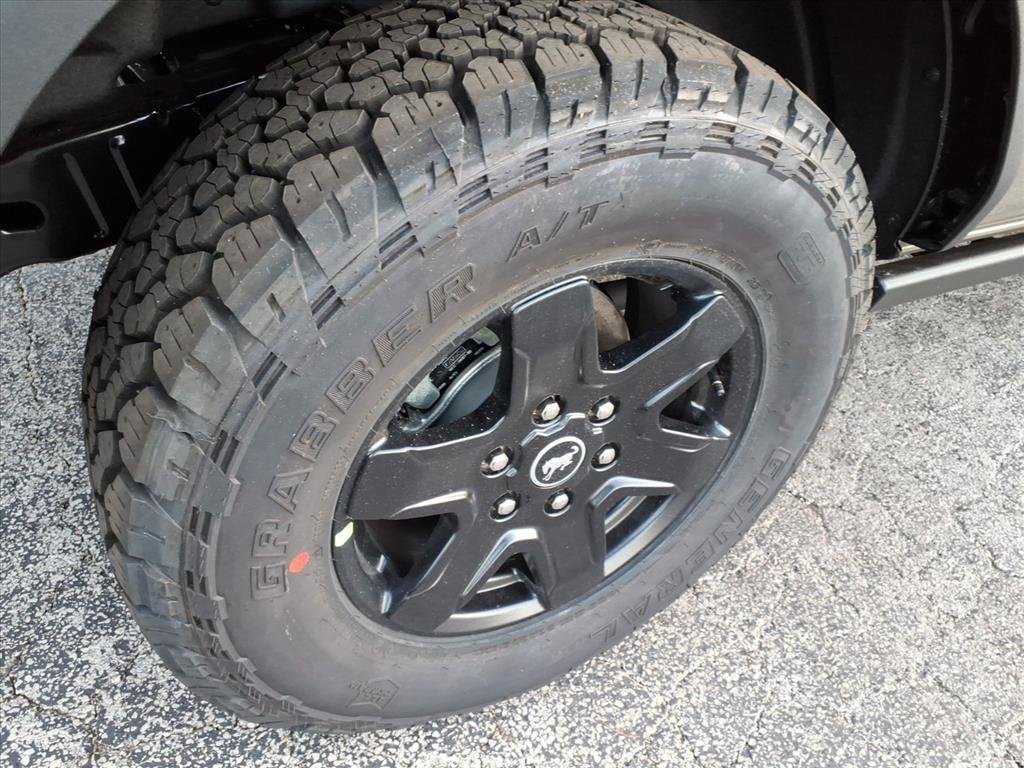 2025 Ford Bronco Big Bend photo 3