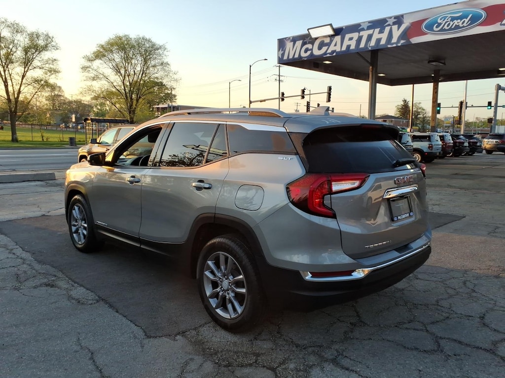 Used 2024 GMC Terrain SLT SUV