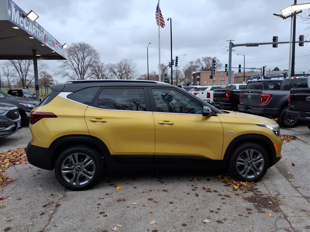 2023 Kia Seltos S Nightfall Edition photo 2