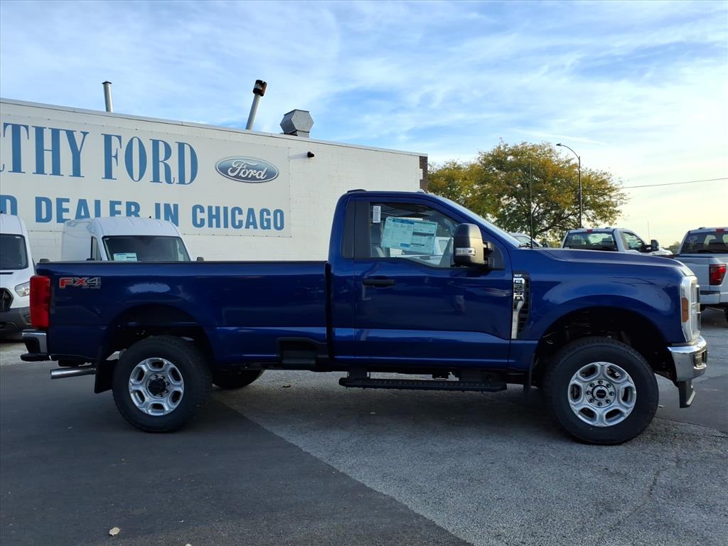 2026 Ford F-250 XLT photo 2