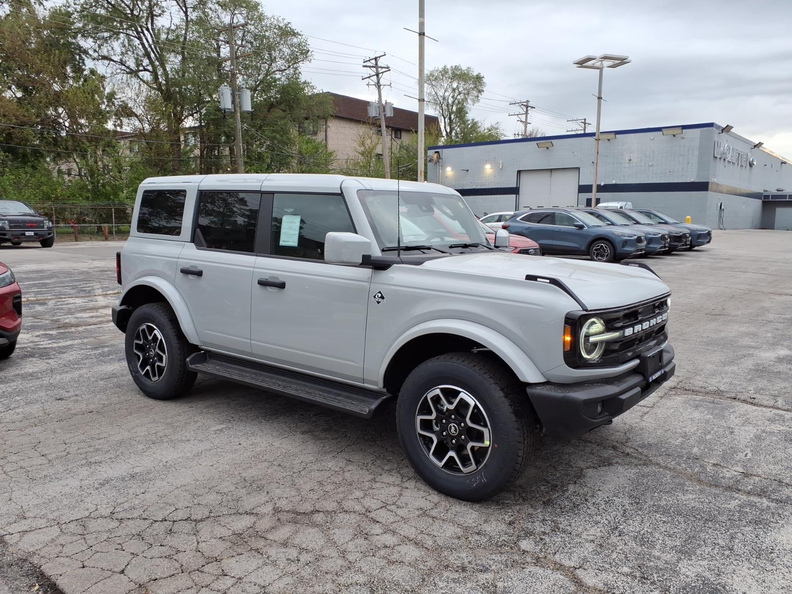 2026 Ford Bronco Outer Banks 4x4's photo