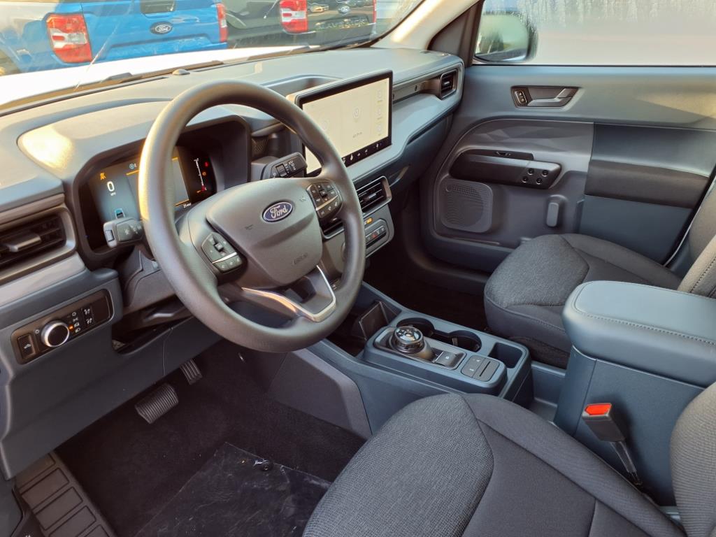 2025 Ford Maverick XL photo 3
