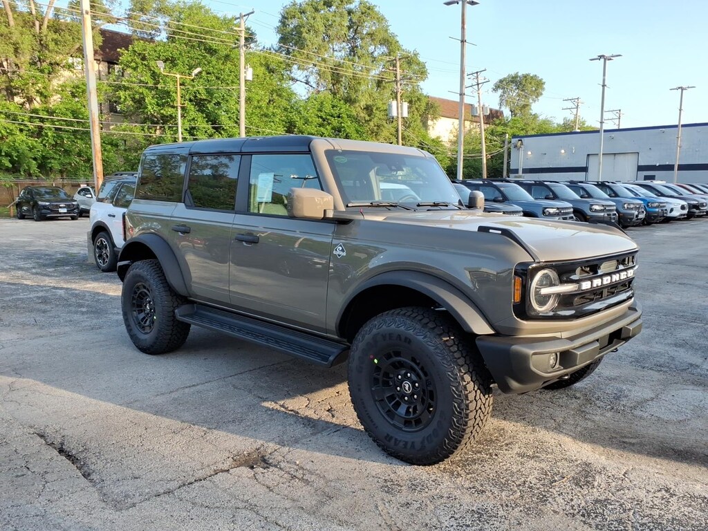 New 2026 Ford Bronco Outer Banks SUV