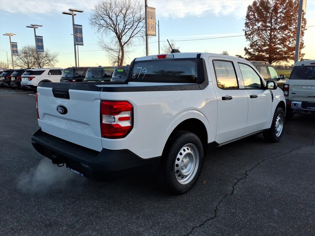 New 2025 Ford Maverick XL Truck SuperCrew