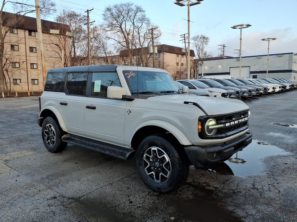 New 2026 Ford Bronco Outer Banks SUV