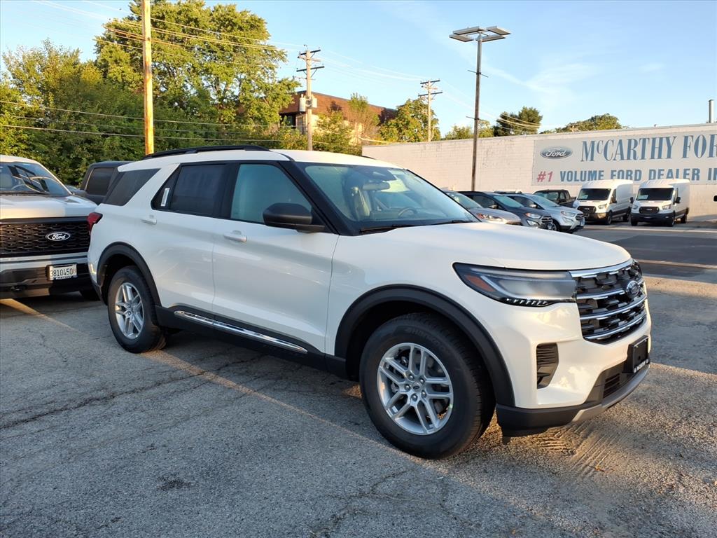2025 Ford Explorer SUV 