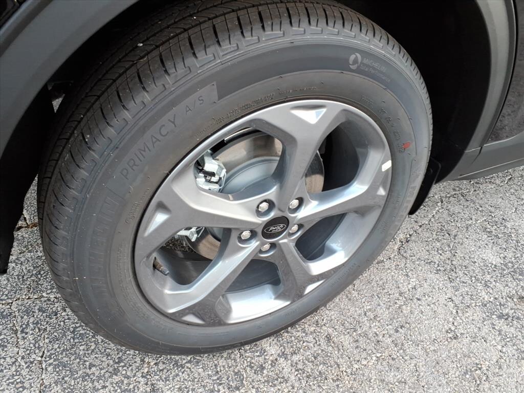 New 2025 Ford Escape ST-Line SUV