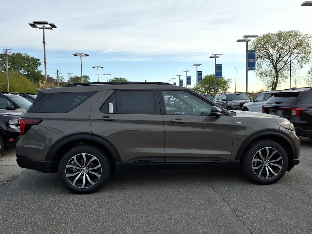 New 2026 Ford Explorer ST-Line SUV