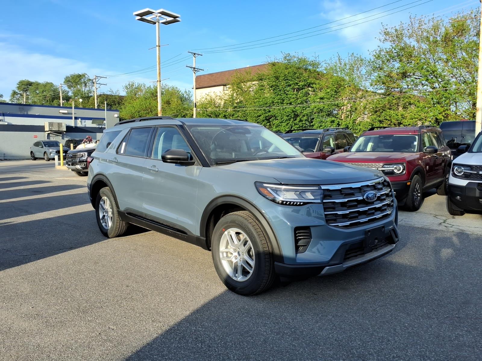 2026 Ford Explorer Active 4WD's photo