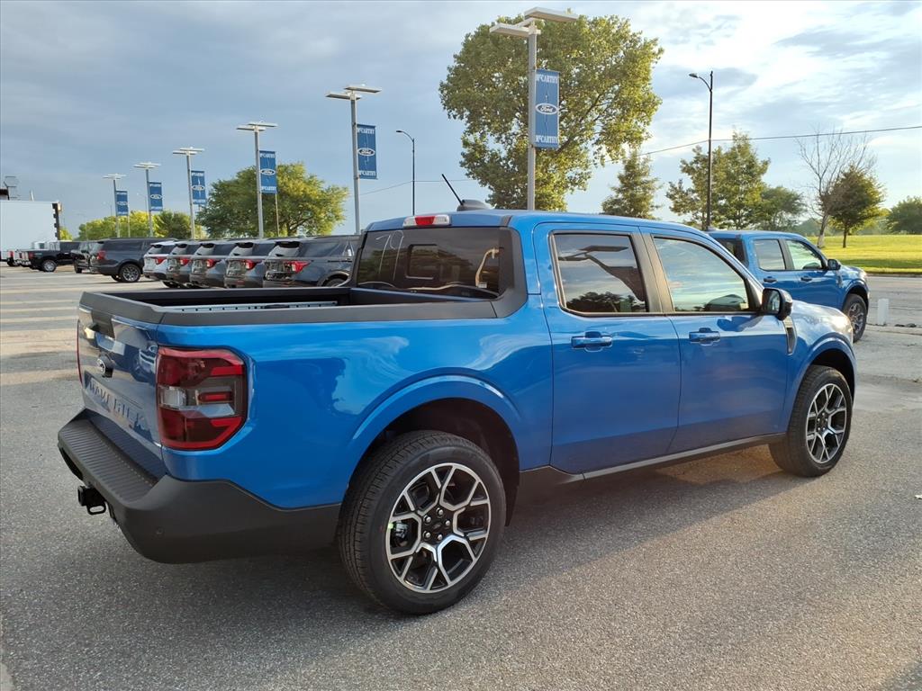 2025 Ford Maverick Lariat photo 3