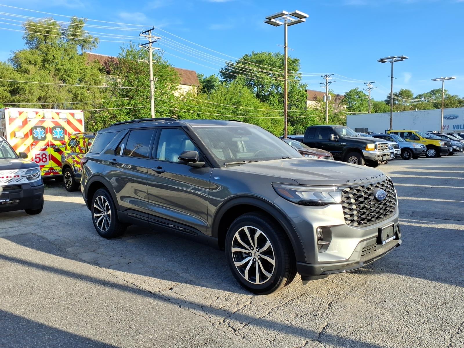 2026 Ford Explorer ST-LINE 4WD's photo