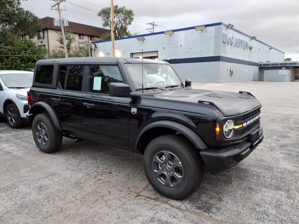 2025 Ford Bronco SUV 