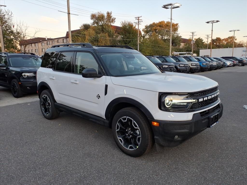 New 2025 Ford Bronco Sport Outer Banks SUV